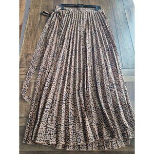 LuLaRoe Leopard Print Pleated Maxi Skirt With Tie Waist size M